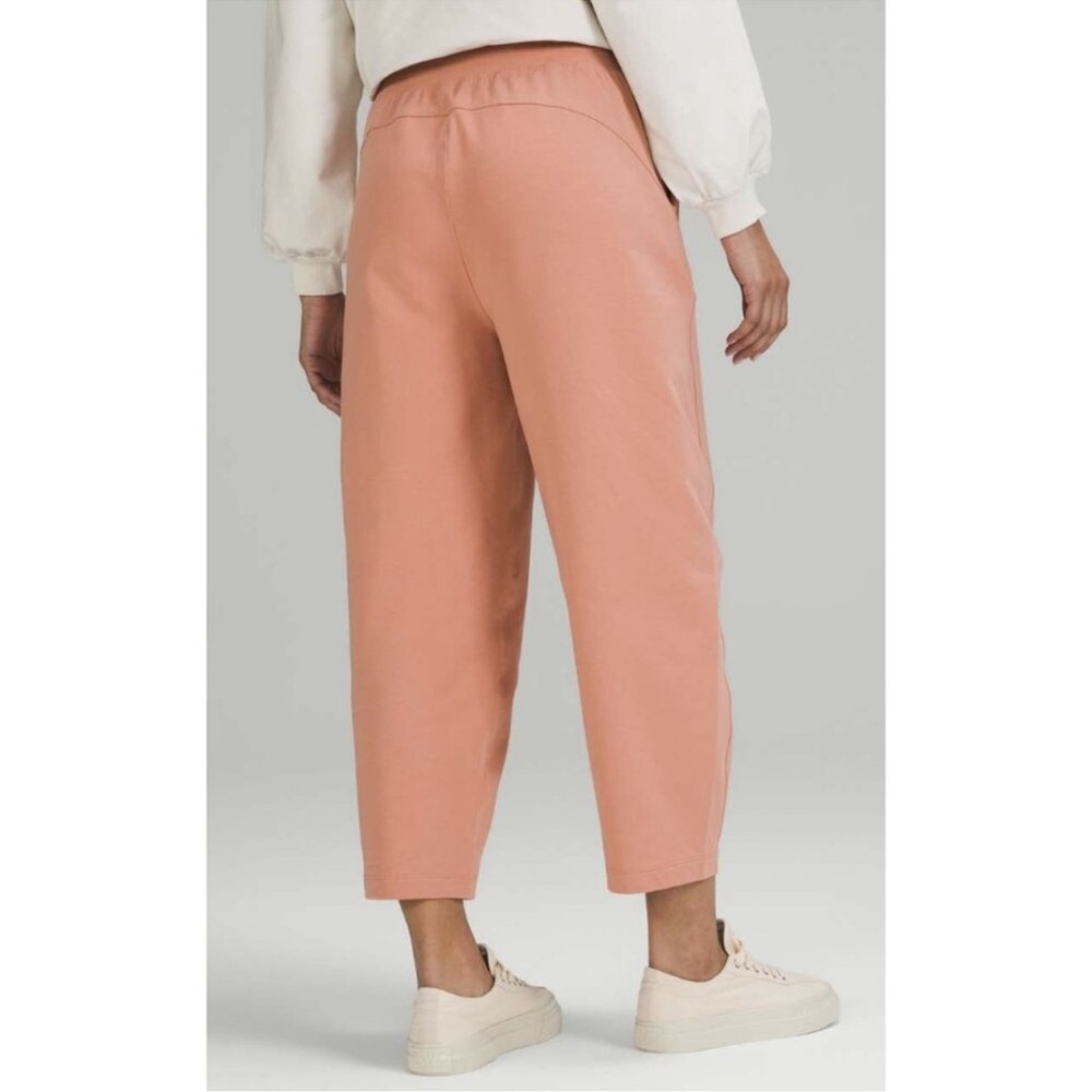 EUC * Lululemon Barrel Pants SZ 8